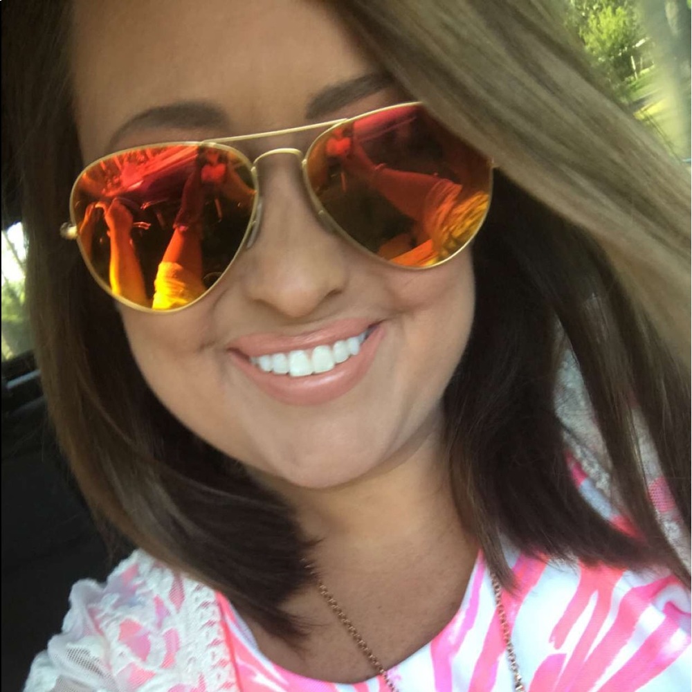 Meet your Posher, Kara